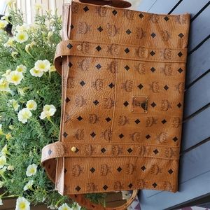 💥💥SOLD💥💥MCM TOTE BAG